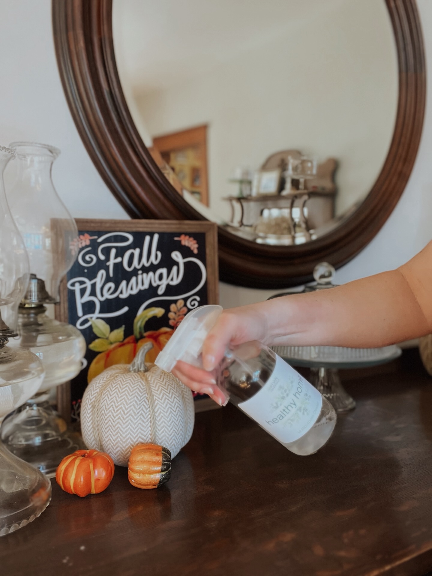 I’ve got the easiest way to get your house holiday-ready…

Just  watch my Cruising the Holidays playlist on YouTube! You can start anytime — just jump right in wherever we left off. ☺️🎄✨

#cruisingthroughtheholidays #flyladysystem #youtuber #momyoutuber #deckthehalls