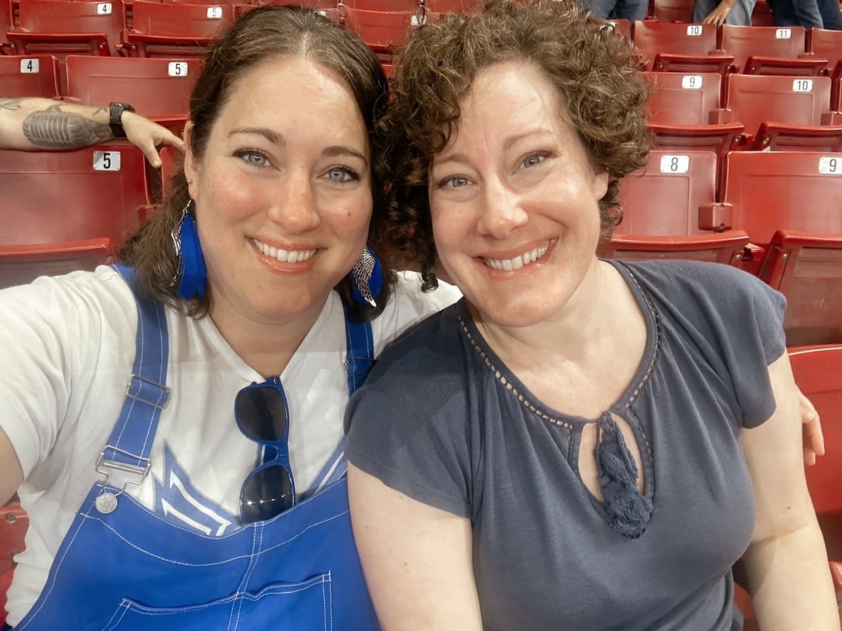 Mother’s Day Weekend kicked off with a full day of Tailgating & Battle Hawks game with my sister & brother-in-law!

Happy Mother’s Day to all the moms. I hope you know how special you all are and get some time to yourself. 💞