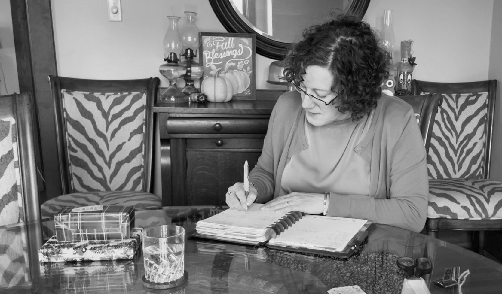 We're so good at checking in on everyone else.

The kids.
Our spouses.
Our parents.
Our calendars.

But when was the last time someone checked in on you?

Inside the Peaceful Home Membership, we do exactly that.

Every month you'll find encouragement, practical tools, live check-ins, and a community of women all working toward the same goal... creating a home that feels calmer and less overwhelming.

Small steps.
Simple routines.
Real life.

Because you don't have to do it alone.

Head over to my website for all the details. 🤍
